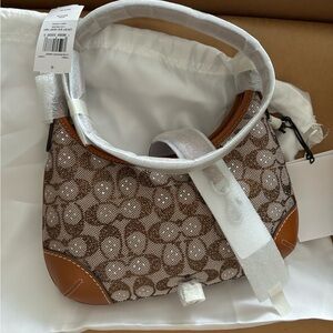 Hamptons Hobo Bag In Crystal Signature Jacquard